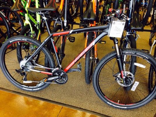 Nice store, friendly and helpful people. Going to buy this bike today. Blackhawks colors ;)