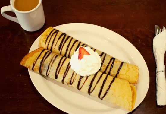 Fresh Fruit Crapes.