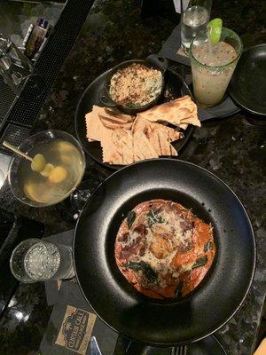 Risotto shrimp cakes, spinach artichoke dip, dirty martini and spicy margarita