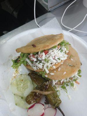 Gorditas. De Asadaa campechano tripa lengua y mucho mas