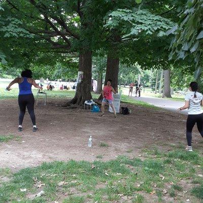 Talitha Dance instructor Ivelisse leading a Prospect Park Zumba class.