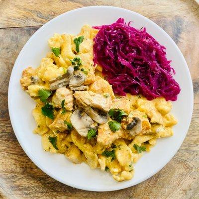 German Chicken & Spätzle (halal)