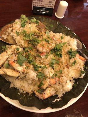 Steamed crab with glutinous rice