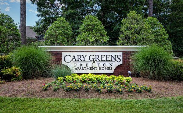 Cary Greens at Preston Apartments