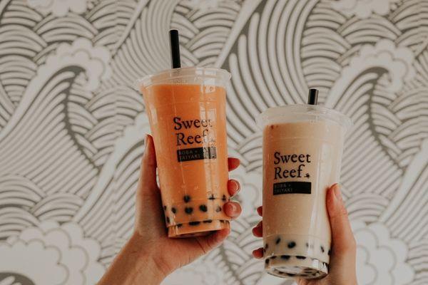 Thai and chai milk tea with boba