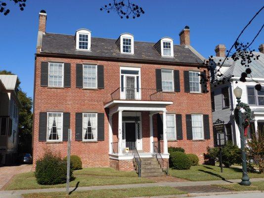 Cool home on Pollock Street