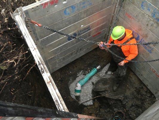 Deep sewer repair in parkway