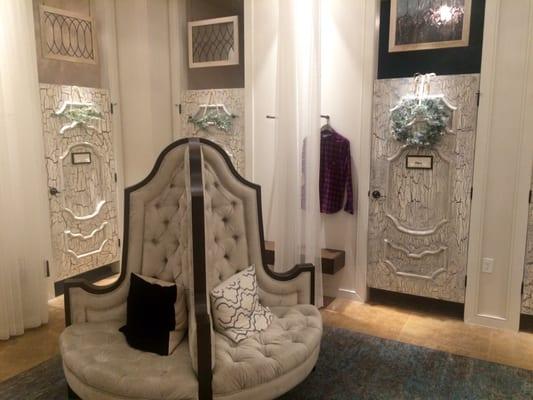 Cute dressing room area :)