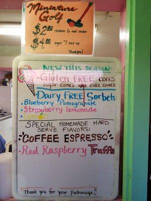 GLUTEN FREE sugar and regular cones, woohoo! Ahhh, the Red Raspberry Truffle was sooo yummy!!