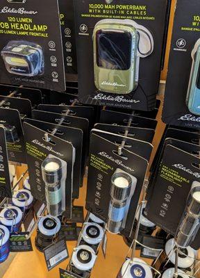 Powerbanks, Headlamps & Flashlights