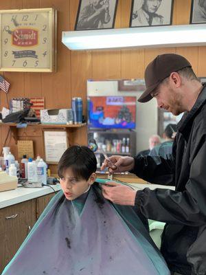 Kids haircut? No problem.