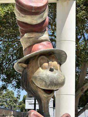 Damaged Cat in the Hat. The weather makes it impossible for it not to be ruined. They can put it into the middle compass tile inside.