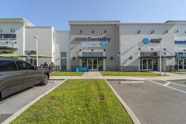 Dentists near Winter Haven, FL.