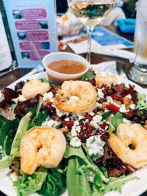 Town salad with shrimp