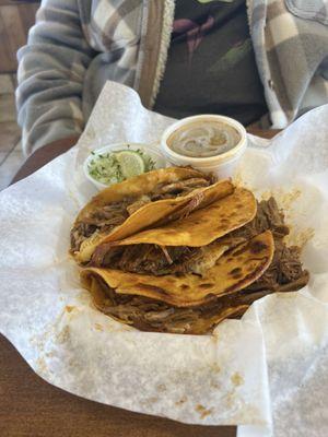 Quesa birria with sauce