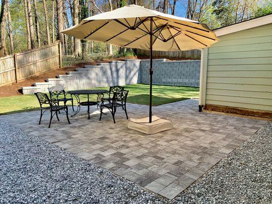 Paver Patio, Belgard Diamond Pro Block Wall, Zoysia Sod