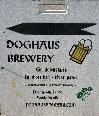 Doghaus sign