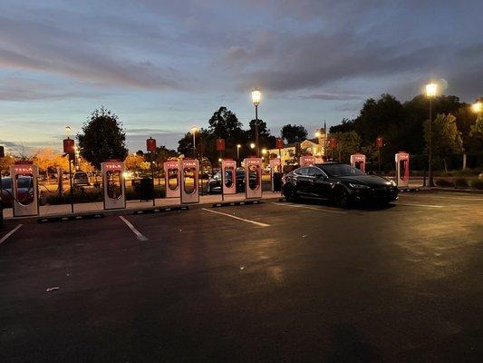 Tesla Supercharger - Santa Clarita