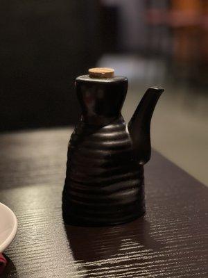 Soy sauce pot