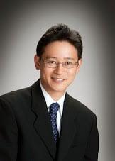 Dr. Ned Shimizu, Cosmetic Dentist in Houston and proud member of American Academy of Cosmetic Dentistry