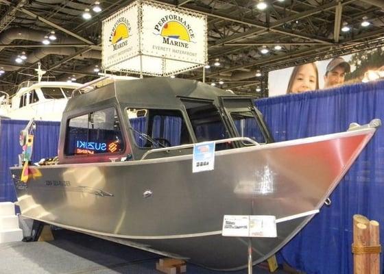 Raider Searaider 2284 at the Seattle Boat Show 2011