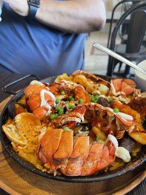 Seafood paella