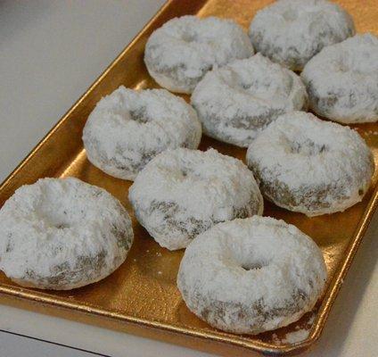 Sugar White cake donuts