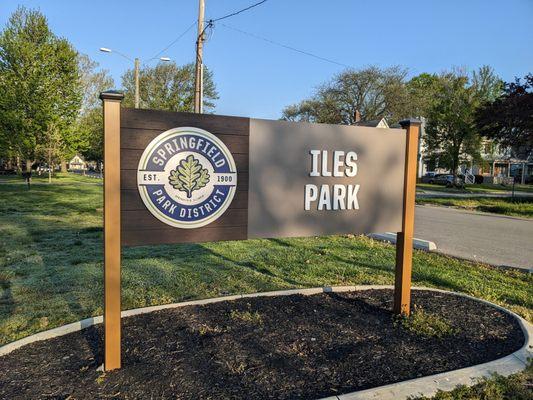 Iles Park, Springfield