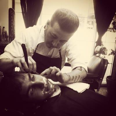 Straight razor business.