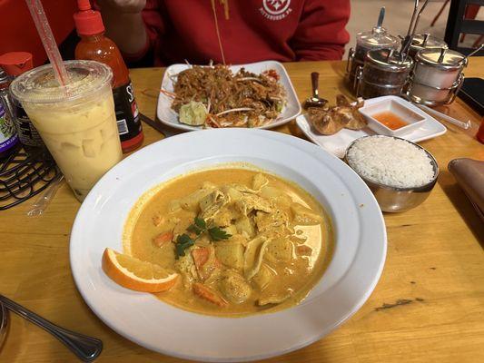 Yellow curry chicken