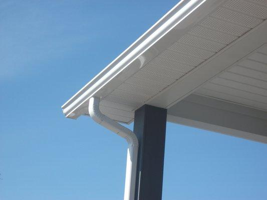 SEAMLESS GUTTER 5 INCH K-STYLE