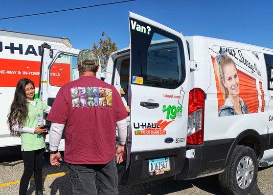 U-Haul - Apple Valley