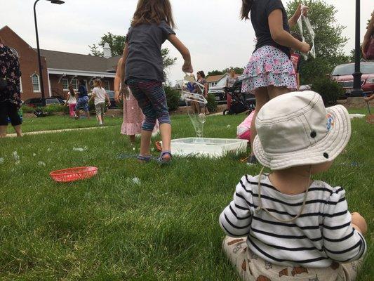 Summer outdoor bubble parties