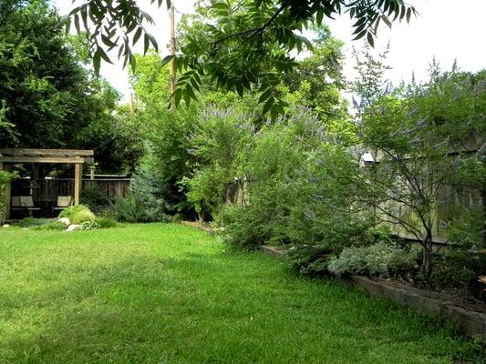 Large,fenced play space!