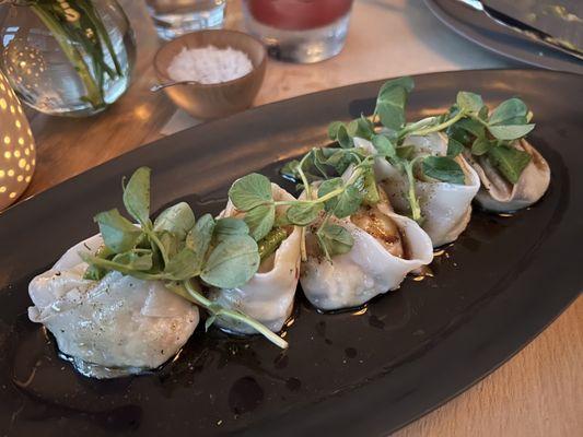 Black pepper crab dumplings