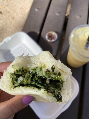 Cabbage and mushroom steamed bun (vegan). Super delicious, I was impressed