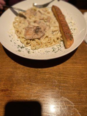 Chicken fettuccini Alfredo