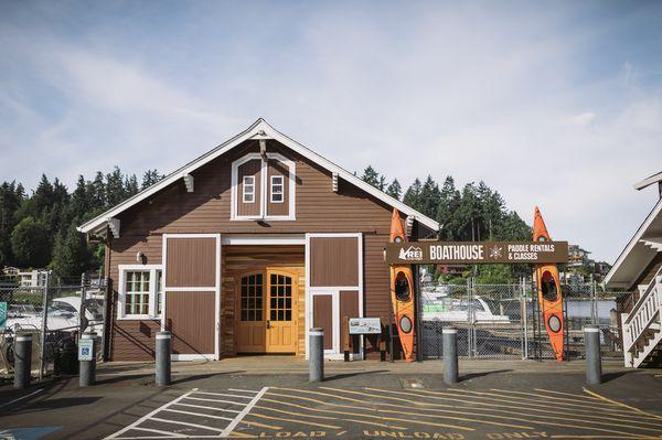 Front entrance to the REI boathouse at Meydenbauer Bay in Bellevue Washington