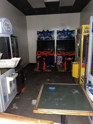 Trashed arcade