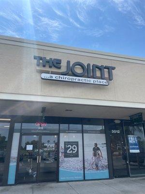 The Joint Chiropractor- Doctors office