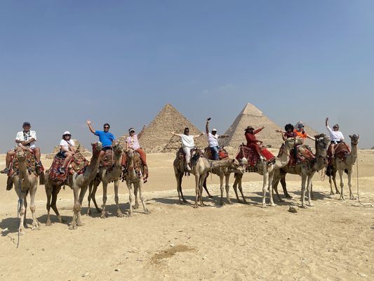 Group picture in Giza pyramids