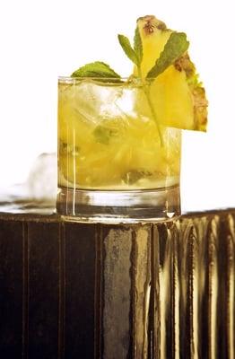 Pineapple Vanilla Mojito