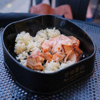 Pups on the patio: Skinny Dog Salmon