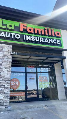 La Familia Auto Insurance & Tax Services