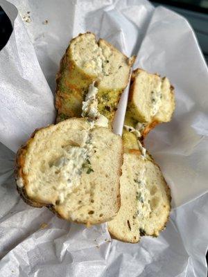 Best Pesto Bagels ! Garlic and Herb Cream Cheese