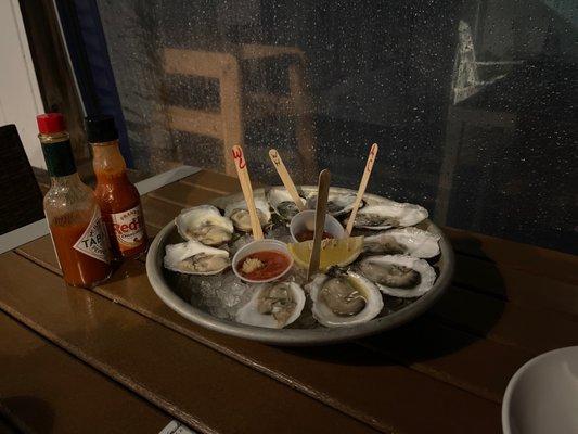 Oysters.. 2 of each those island type!