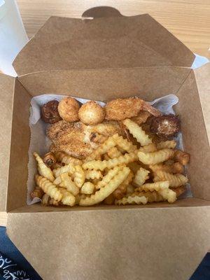 Seafood box w/catfish