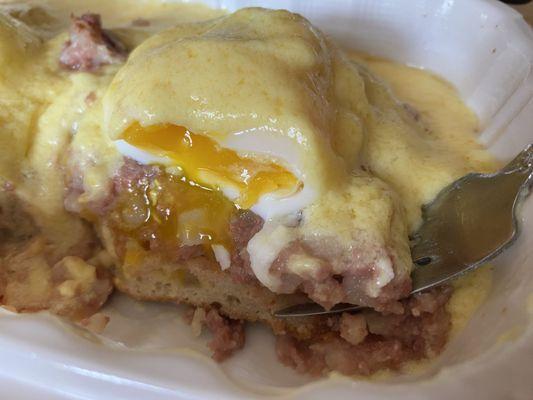 Corned Beef Hash Eggs Benedict