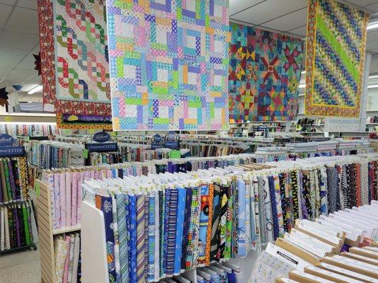 Largest selection of Premium quilting cotton fabrics. Over 20,000 bolts!!