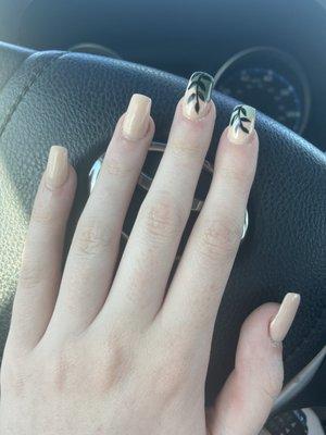 nails